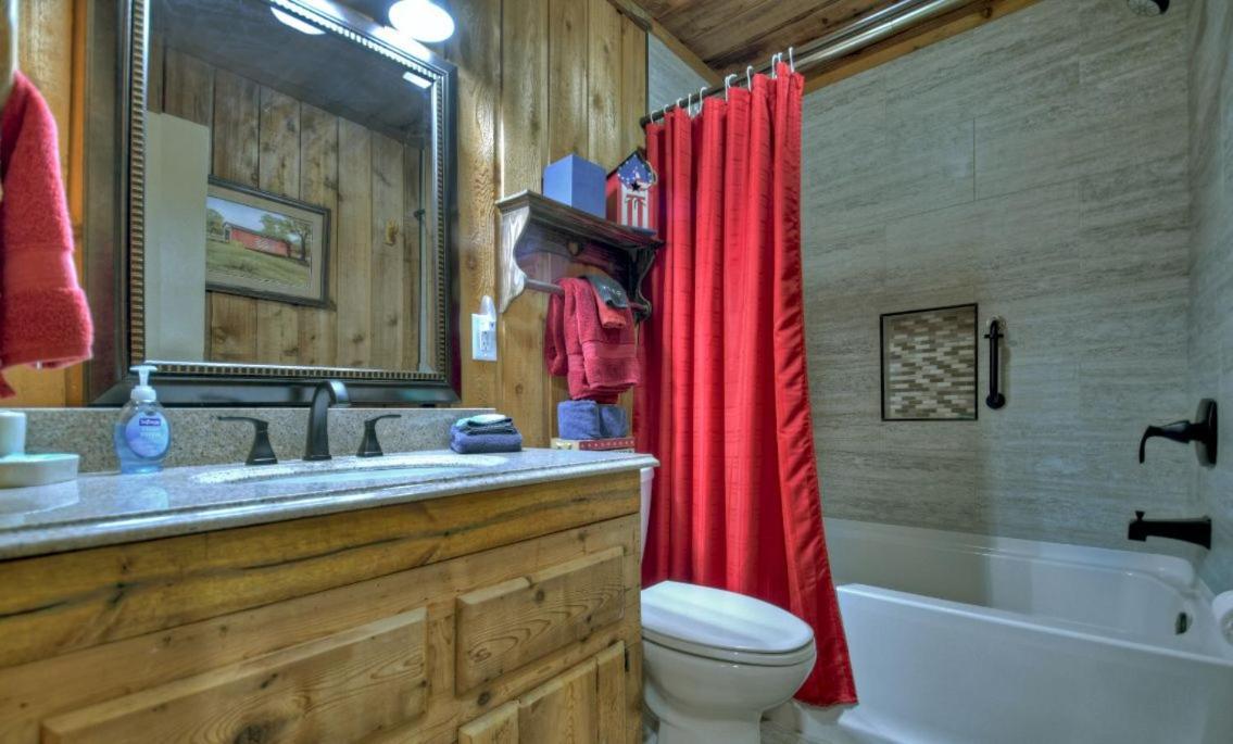 American Dream Americana Decor Close To Downtown Blue Ridge Luaran gambar