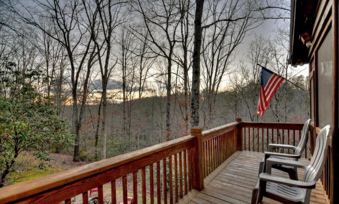 American Dream Americana Decor Close To Downtown Blue Ridge Luaran gambar