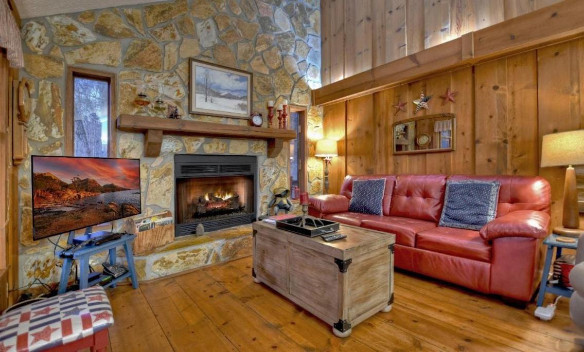 American Dream Americana Decor Close To Downtown Blue Ridge Luaran gambar